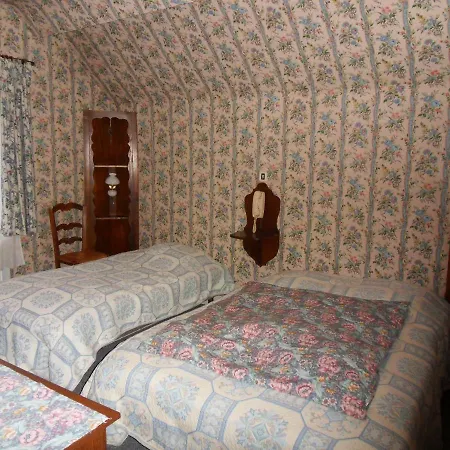 Les Clarines Bed & Breakfast